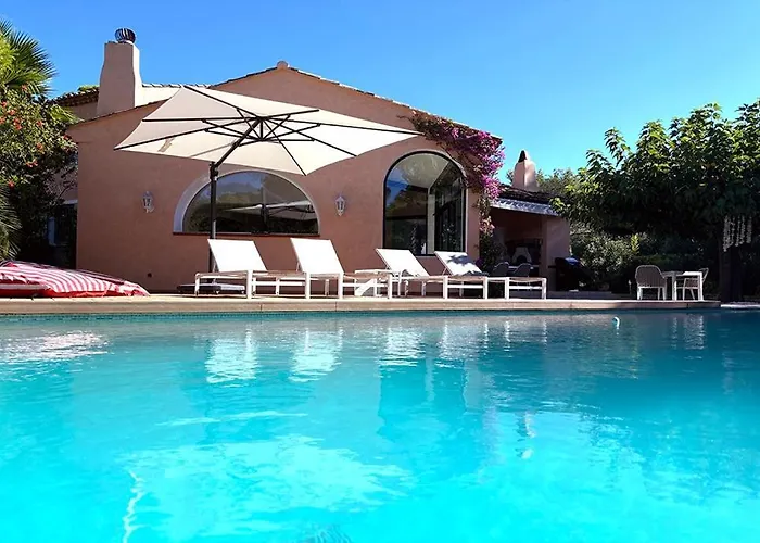 Villa Chez-nous C'est Chez Vous, Piscine, Plages Et Golfs