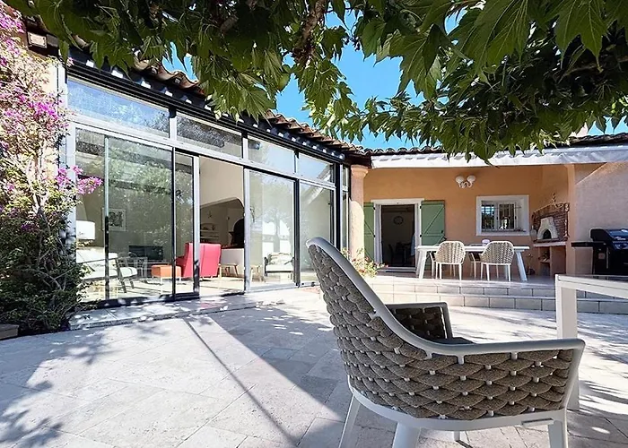Chez-nous C'est Chez Vous, Piscine, Plages Et Golfs Villa *