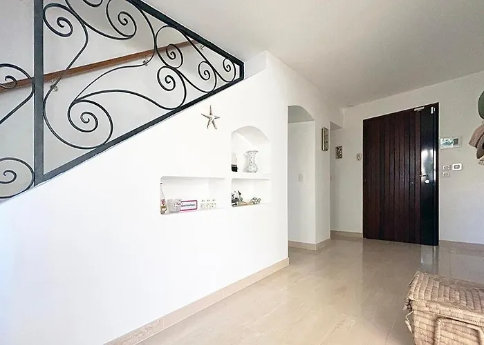 Βίλα Chez-nous C'est Chez Vous, Piscine, Plages Et Golfs Saint-Raphaël