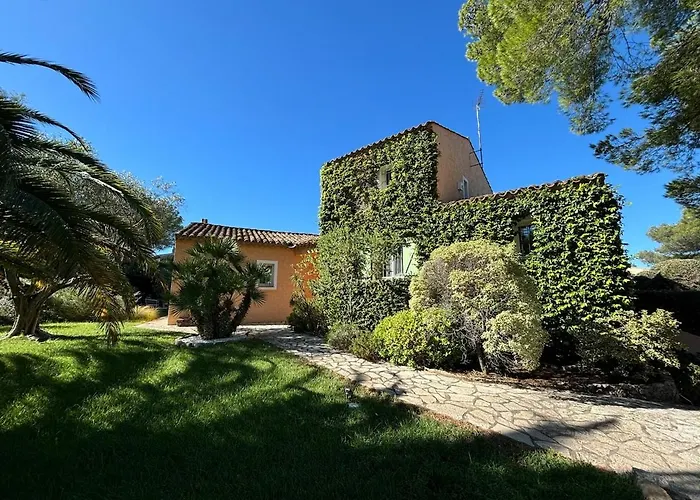 Chez-nous C'est Chez Vous, Piscine, Plages Et Golfs Saint-Raphaël